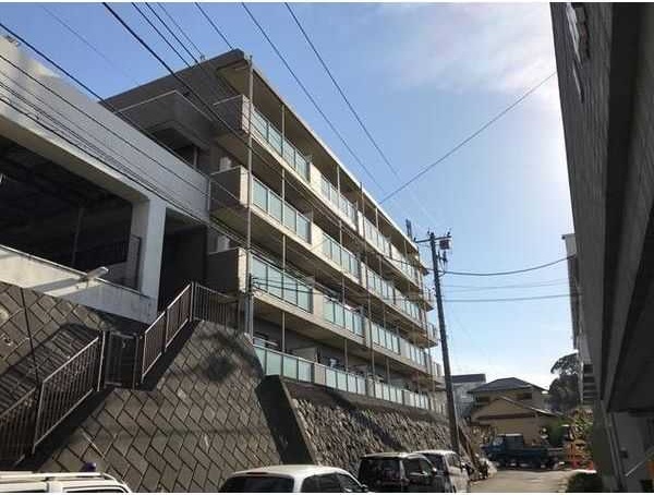 ヒルサイドクラタ 201号室 外観