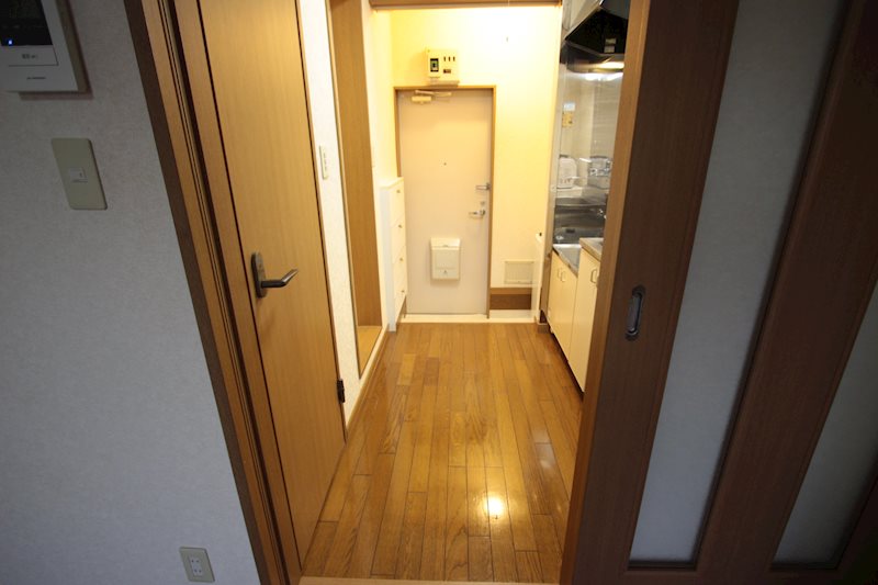 ドミールエム 玄関