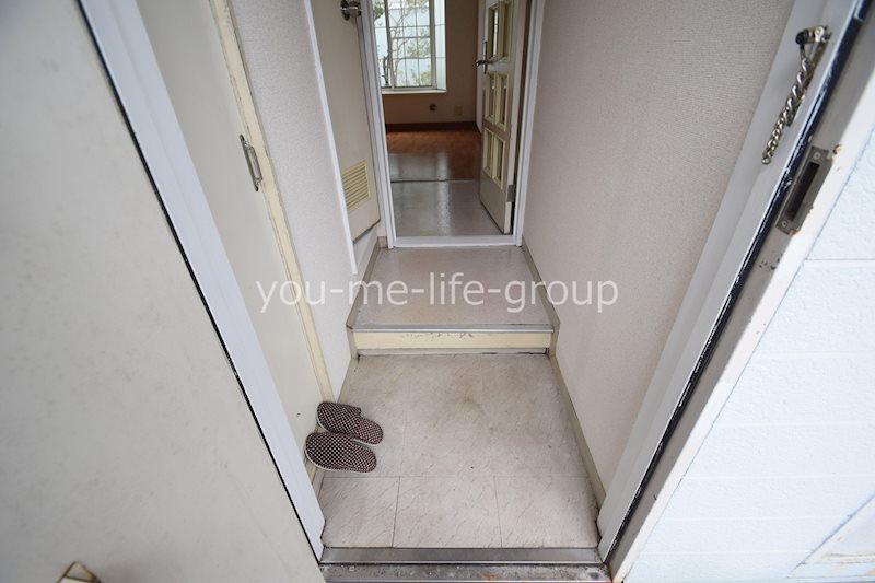 メゾンド萩 玄関