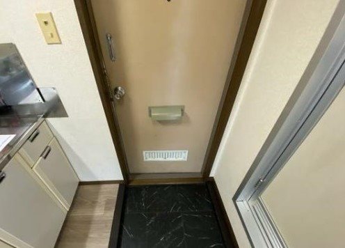 シティハイムいちご荘 玄関