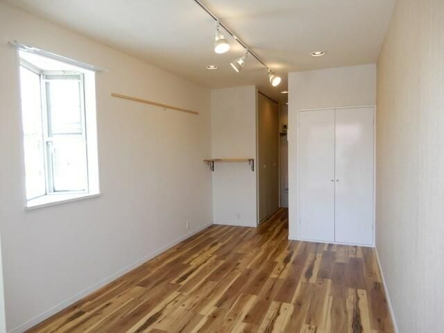 ルネッサ その他10