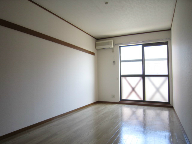 ベルシオン丸久Ａ棟 ベッドルーム