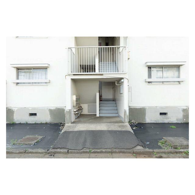ビレッジハウス愛川3号棟 エントランス