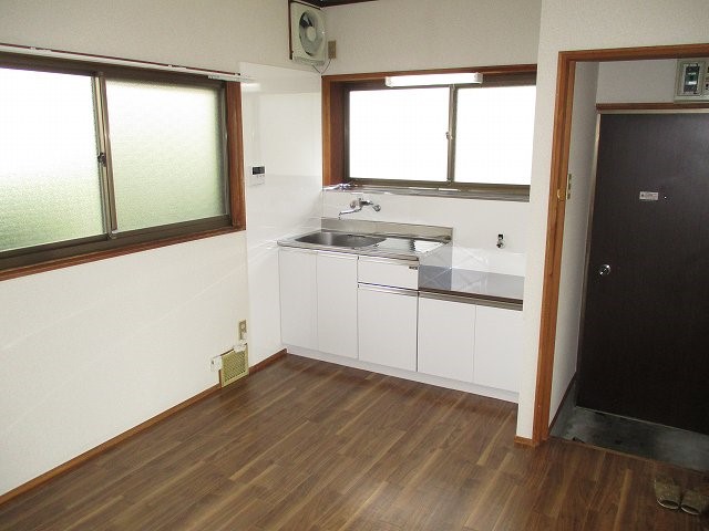 コスモAoi戸塚 リビング