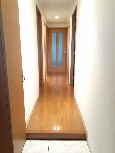 カームＤＥＮ 玄関