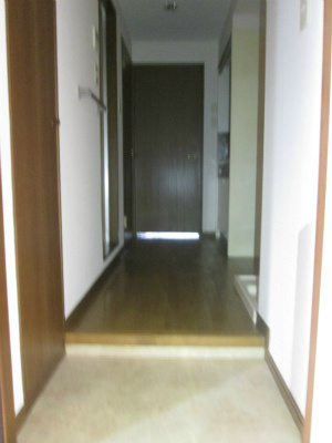 ラフェリア湘南五番館 玄関