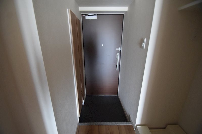 小田急伊勢原駅前マンション 玄関