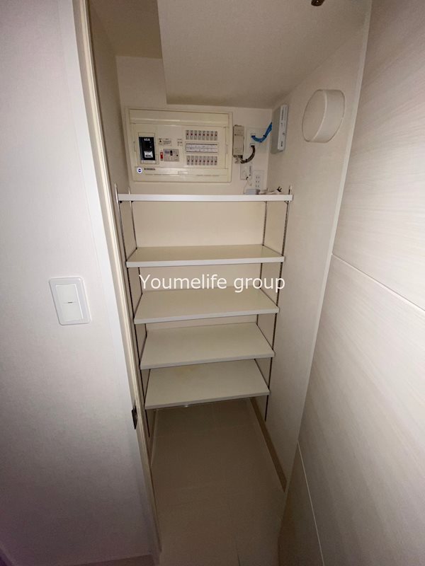 プレシス本厚木レジデンス 玄関