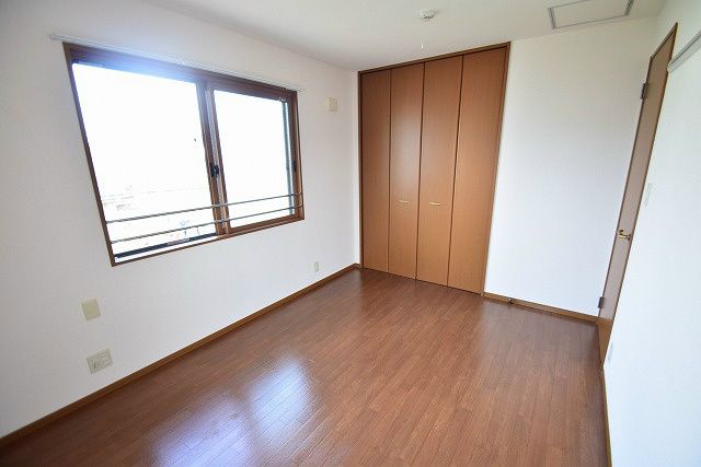 リヴェールKⅠ ベッドルーム