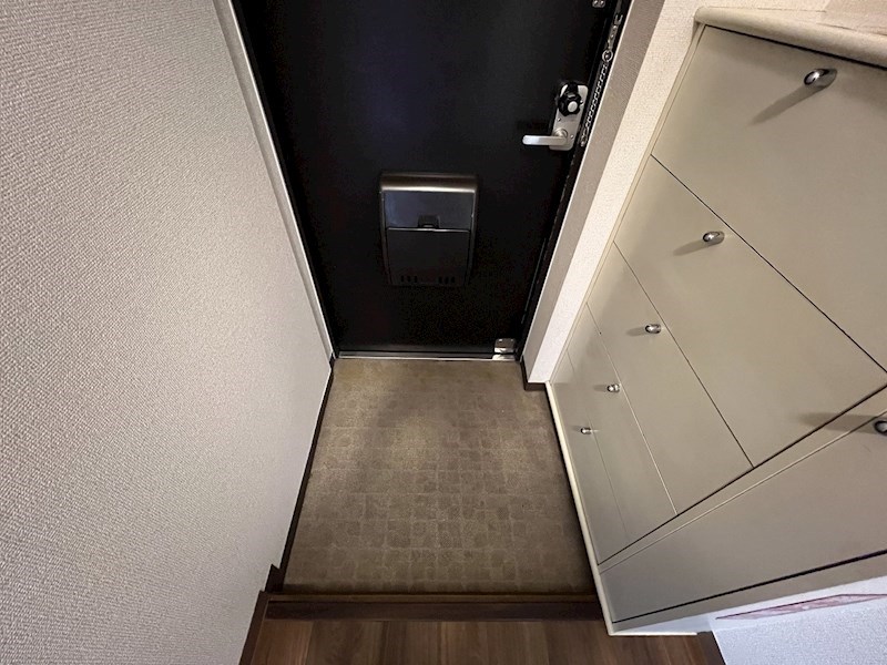 ペアコート伊勢原 玄関