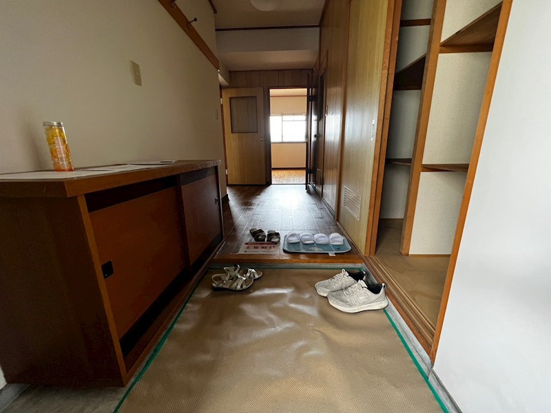 パームスプリングス西湘  玄関