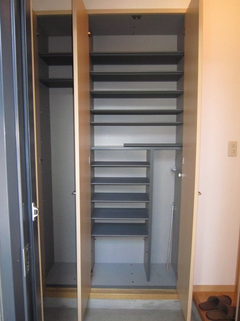 アドニスⅡ 玄関