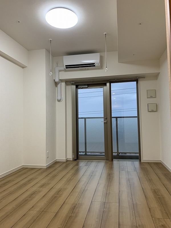 小田急伊勢原駅前マンション リビング