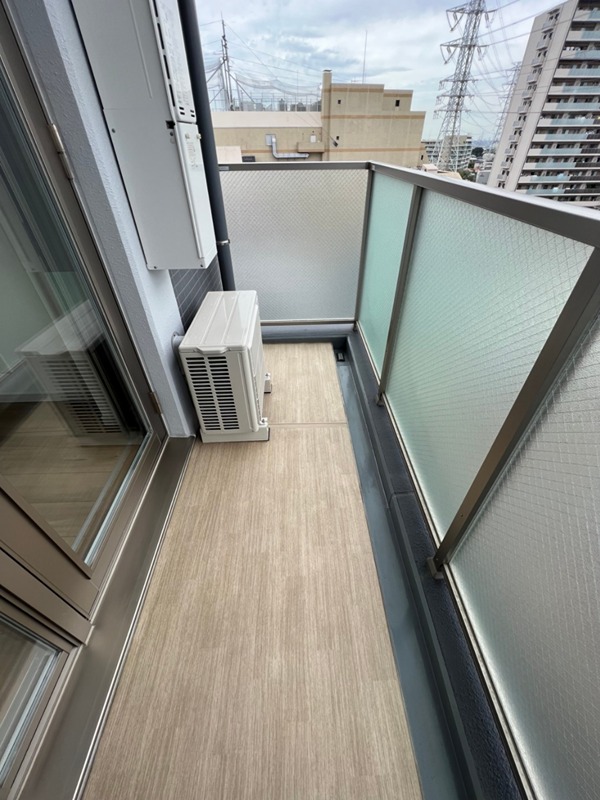小田急伊勢原駅前マンション ベランダ