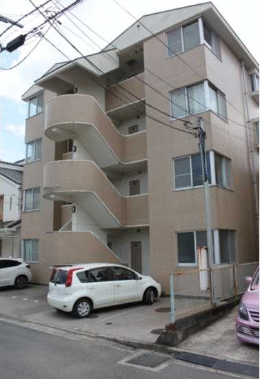 メゾンM・K(メゾンエムケイ) 201号室 外観