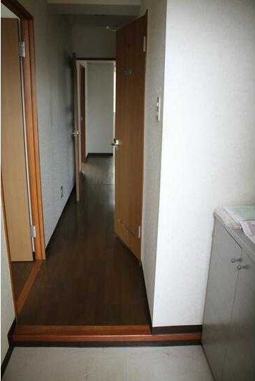 メゾンM・K（メゾンエムケイ） 玄関