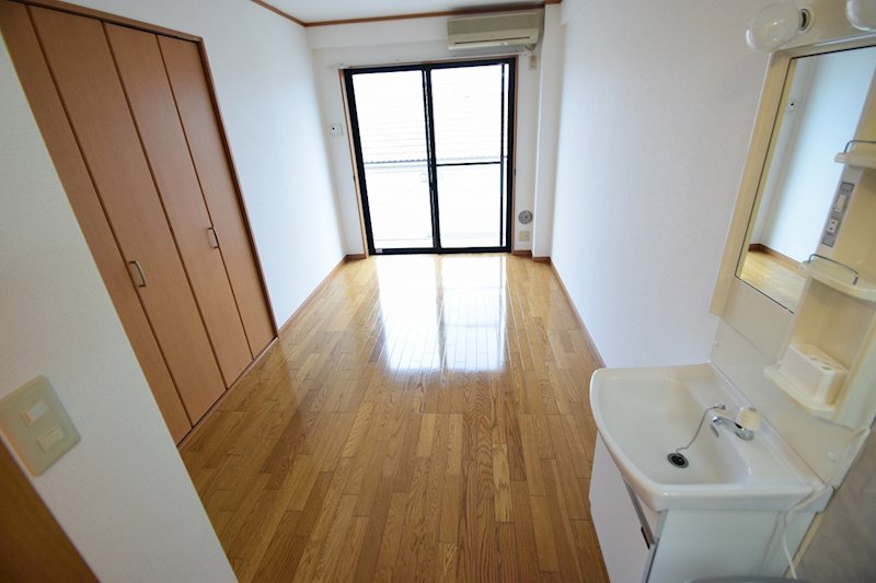 ＬＩＶＥ　ＣＯＵＲＴ　東海大学前 リビング