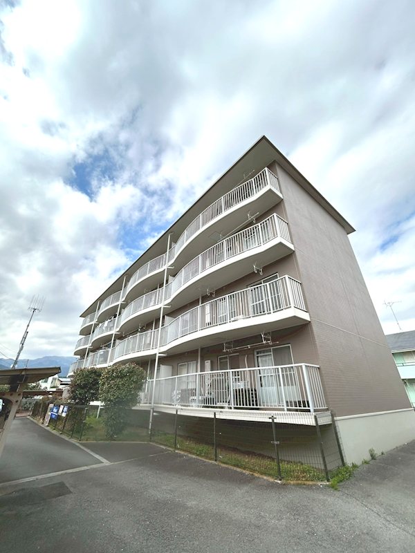 第1セピアコート興津 305号室 外観