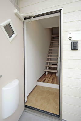 パルファージュ元町  玄関