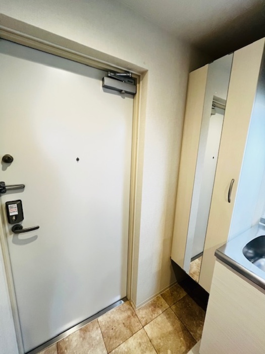 ファンディ平塚 玄関