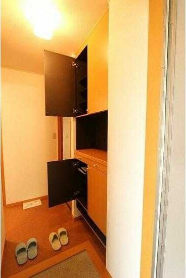 サンシャインA 玄関