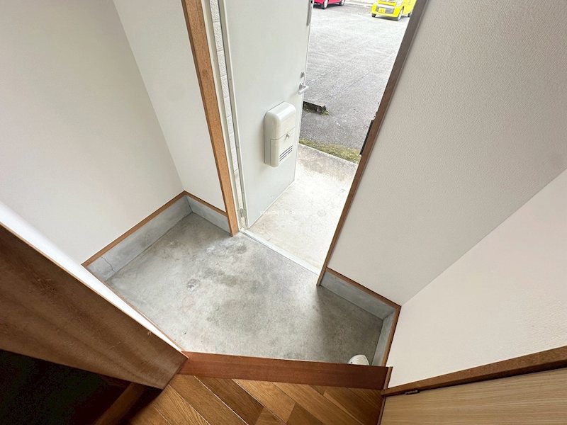 メゾン稲木 玄関