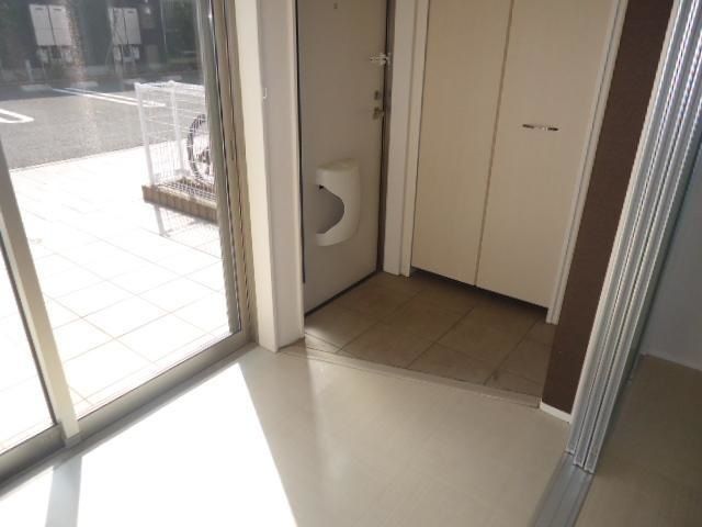 ブリスガーデンⅠ 玄関