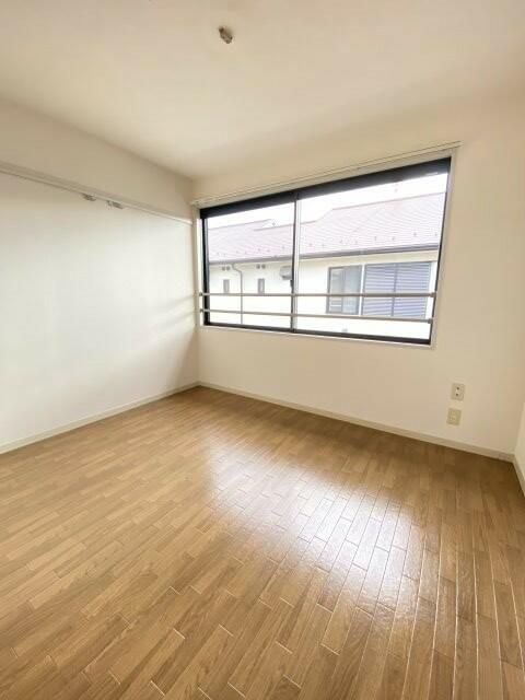 ファミール西原Ｂ リビング