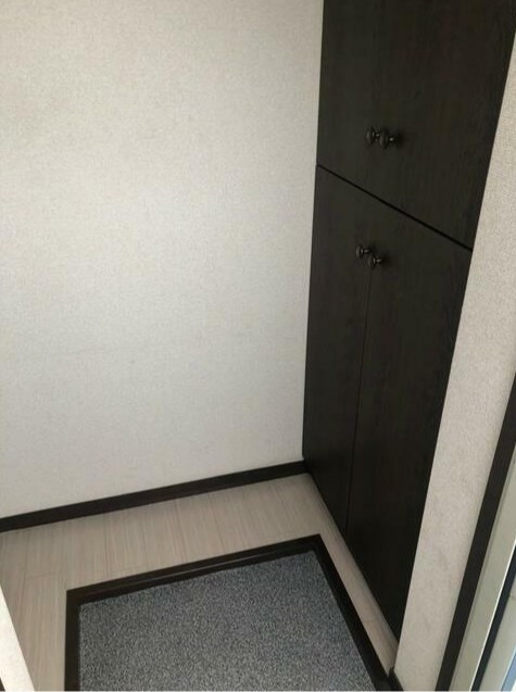 エリール戸塚 玄関