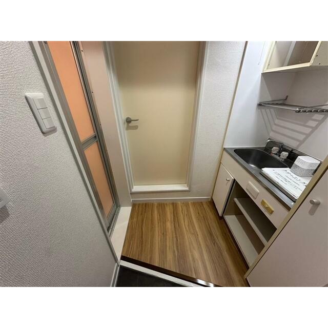 サーフ松風町 玄関