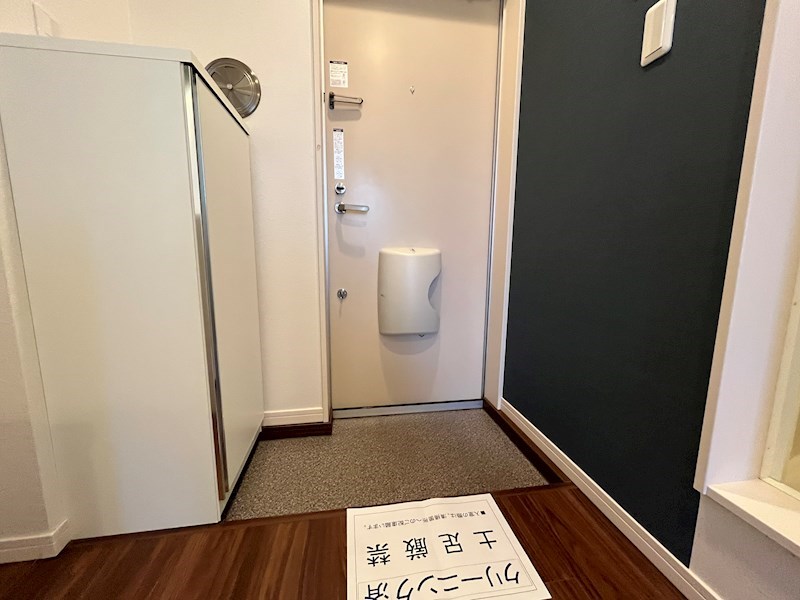 コモドエスパシオ 玄関