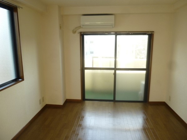 ハピネス杉山 ベッドルーム