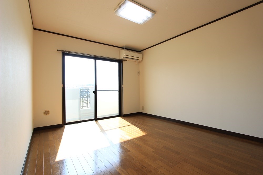 グリーンハイツ茅ヶ崎 リビング