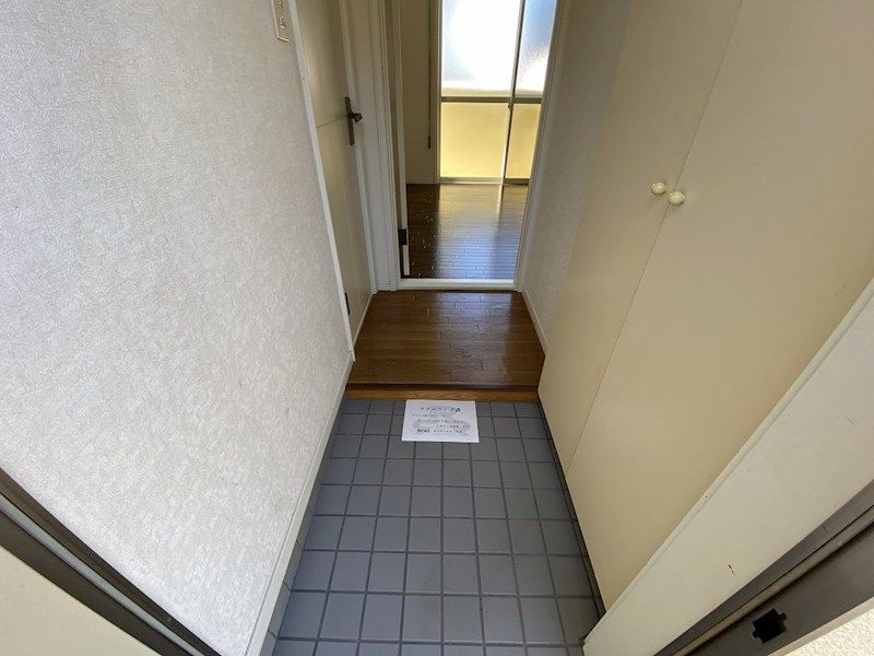 フジパレス湘南五番館 玄関
