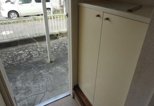 チェリーハウス小和田 玄関