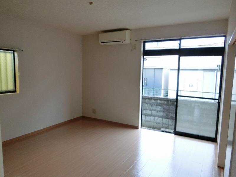 仲居ハイツⅢ ベッドルーム