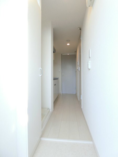 リブリ・コウゲン鎌倉 玄関