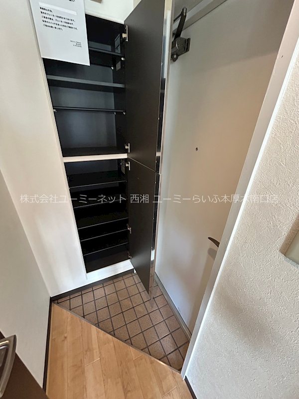フェニックス厚木 玄関