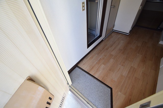 常楽ハイツ1 玄関