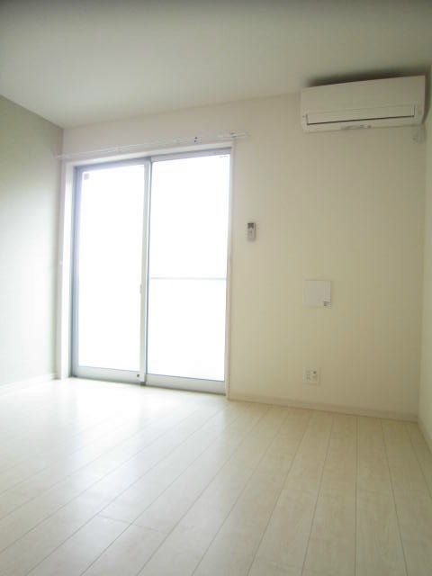 リブリ・SAIRIN23 ベッドルーム