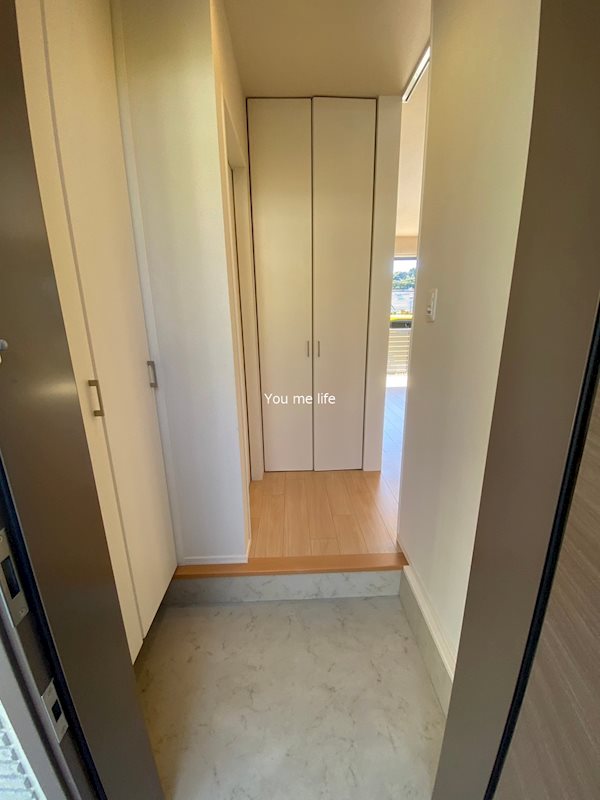 ランドマーク逗子Ⅲ 玄関