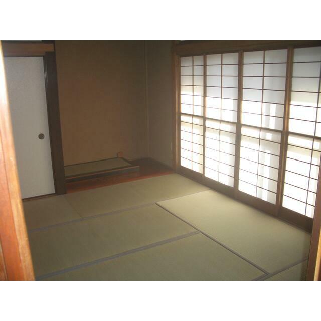 東八幡伊藤貸家 ベッドルーム