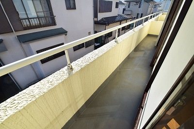 カーサ・コンフォート ベランダ