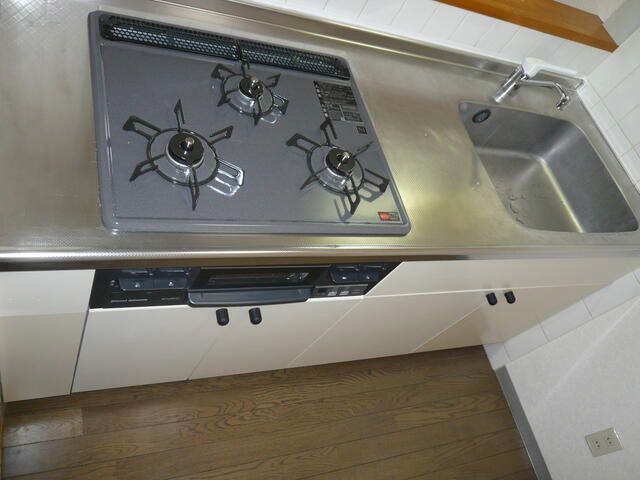 ウインベルコーラス小田原中町 キッチン