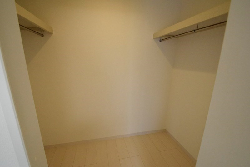 リブリ・アガイティーラ その他3