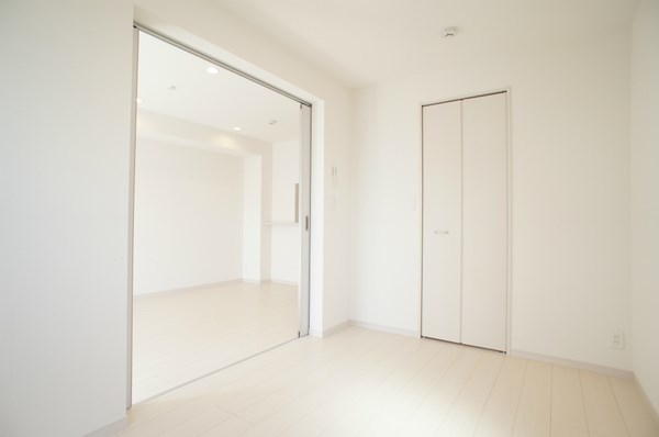 リブリ・アガイティーラ ベッドルーム