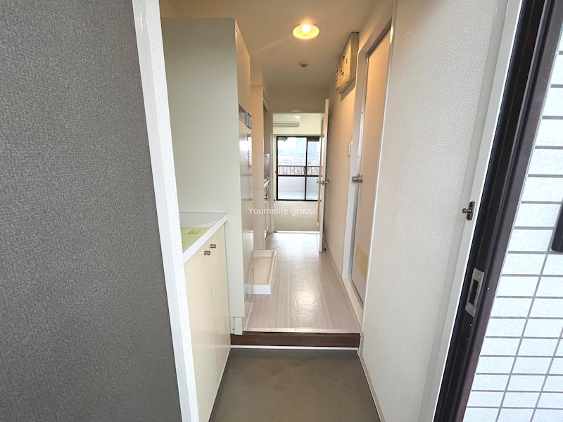 クリオ愛甲石田壱番館 玄関