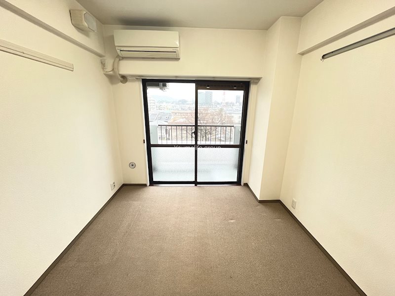 クリオ愛甲石田壱番館 リビング