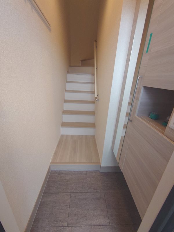 Villa Luminous Shonandai 玄関