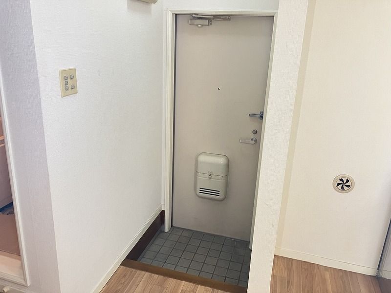 コーポこみや 玄関